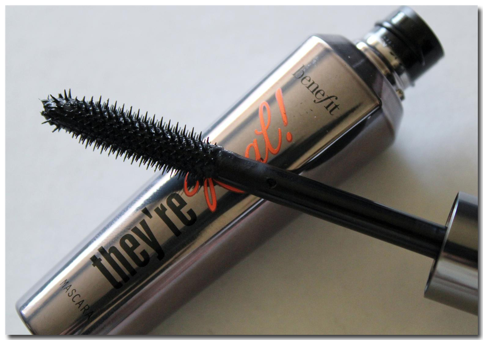 Review of Benefit Cosmetics They'Re Real! Mascara